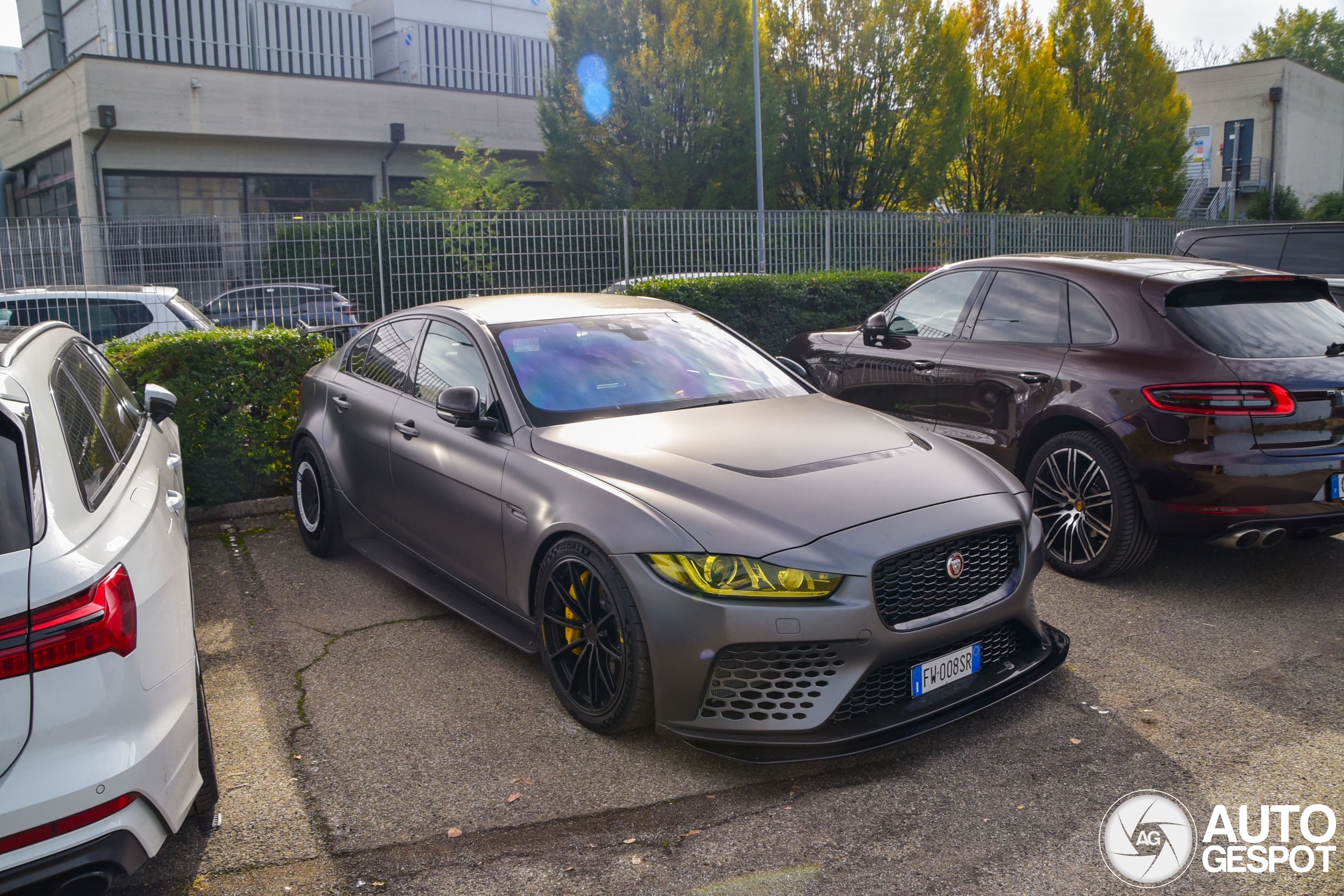 Jaguar XE SV Project 8