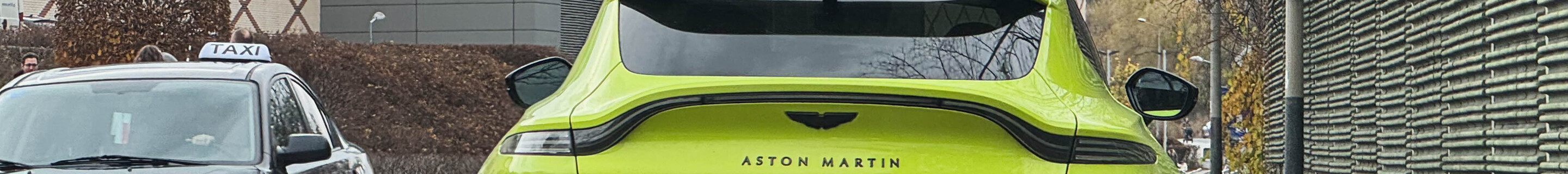 Aston Martin DBX