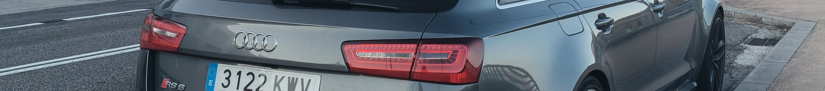 Audi RS6 Avant C7 2015