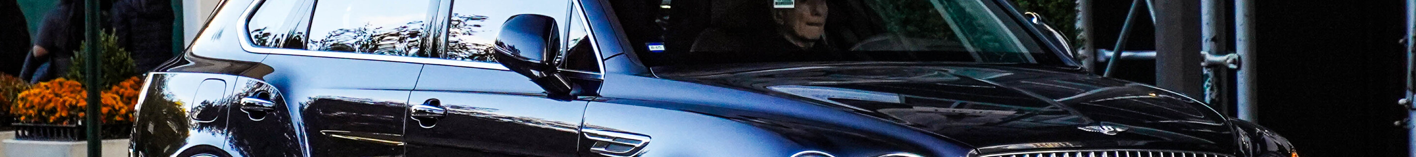 Bentley Bentayga Azure 2024