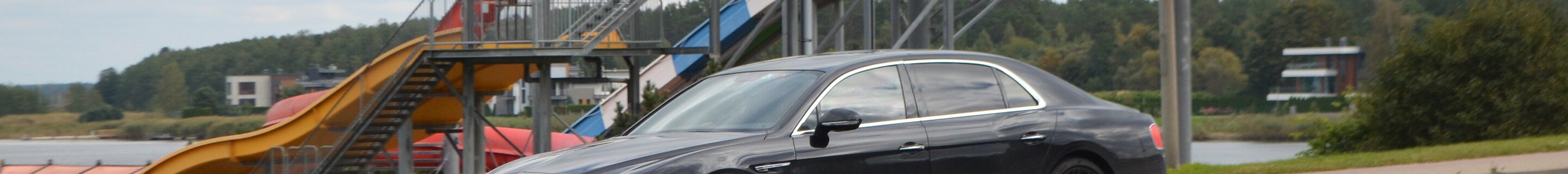 Bentley Flying Spur V8
