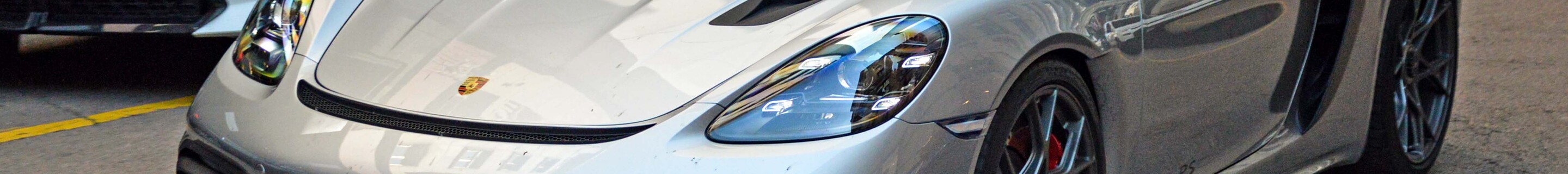 Porsche 718 Spyder RS