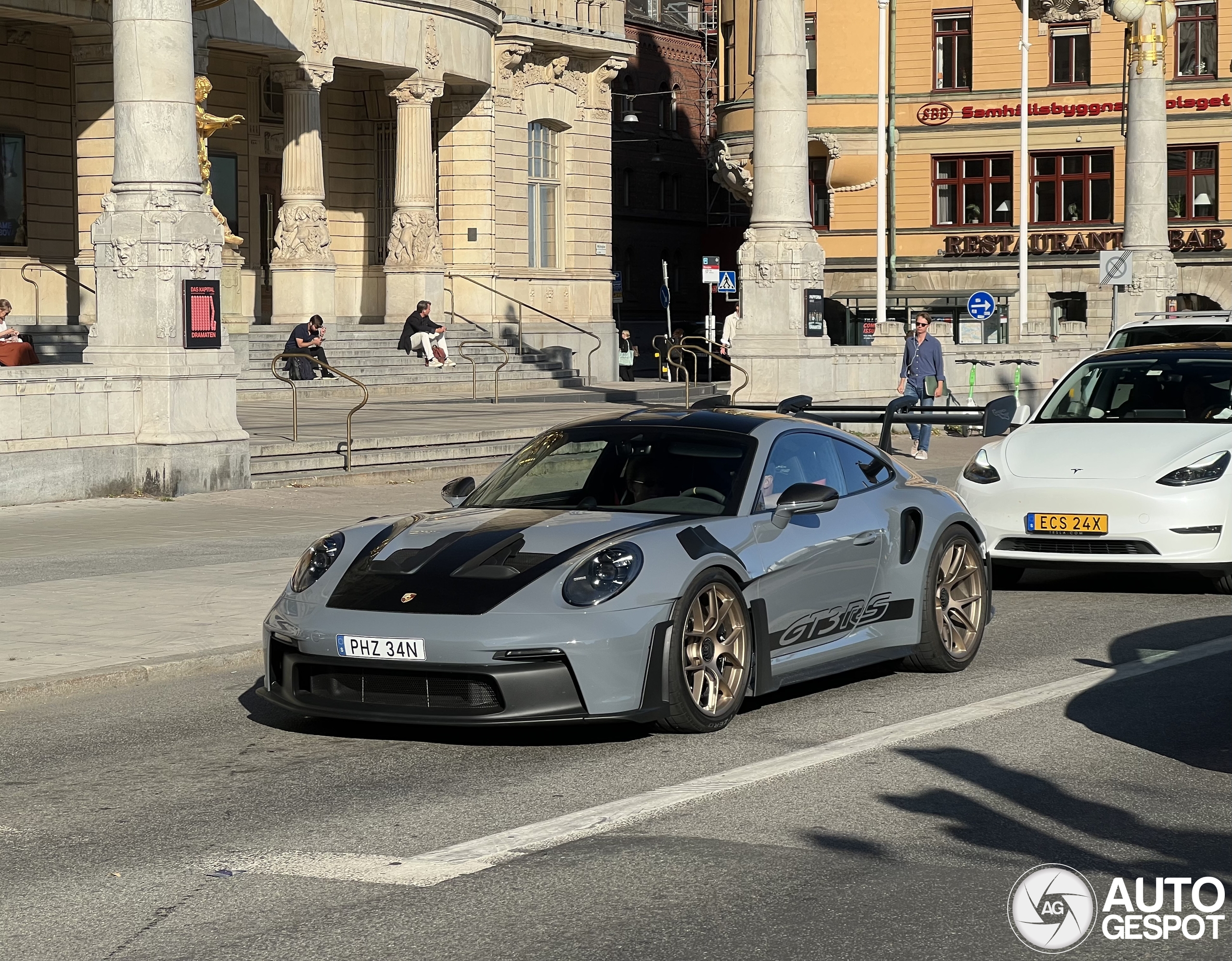 Porsche 992 GT3 RS MkI Weissach Package