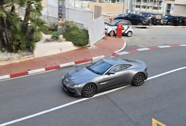 Aston Martin V8 Vantage 2018