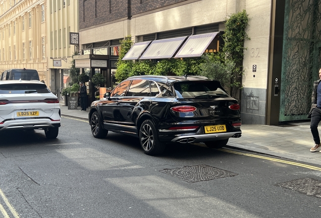 Bentley Bentayga Azure EWB 2024