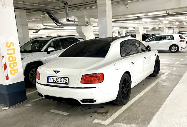 Bentley Flying Spur V8