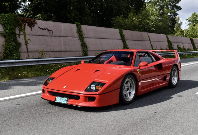 Ferrari F40