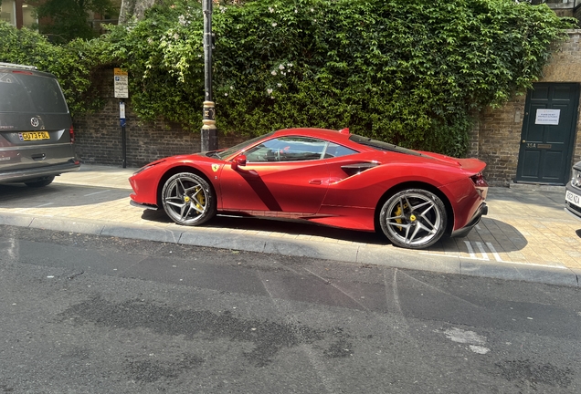 Ferrari F8 Tributo