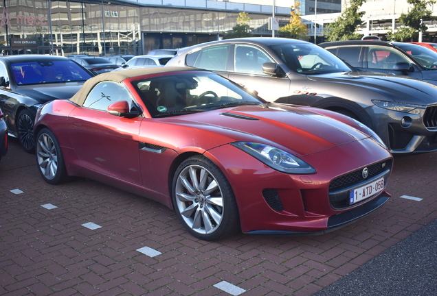 Jaguar F-TYPE S Convertible