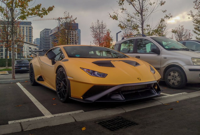 Lamborghini Huracán LP640-2 STO