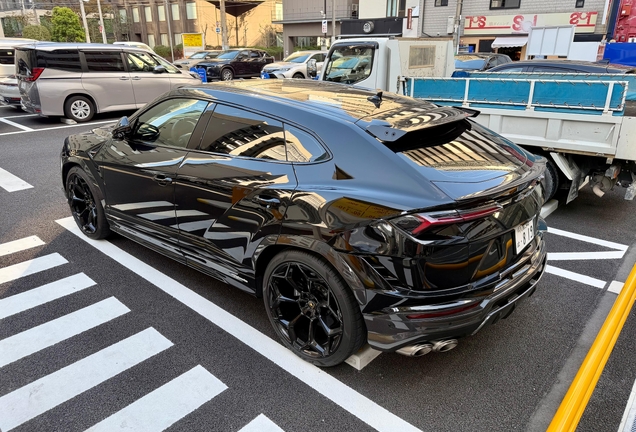 Lamborghini Urus Performante
