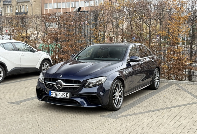 Mercedes-AMG E 63 S W213