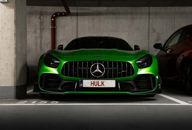 Mercedes-AMG Renntech GT R Pro C190