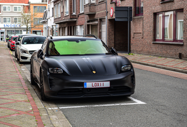 Porsche Taycan GTS Sport Turismo