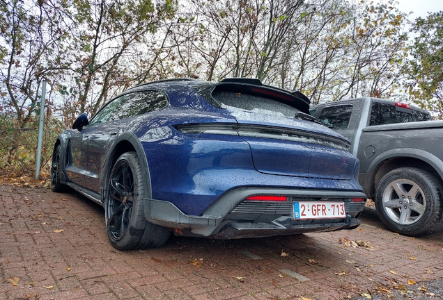 Porsche Taycan Turbo Cross Turismo