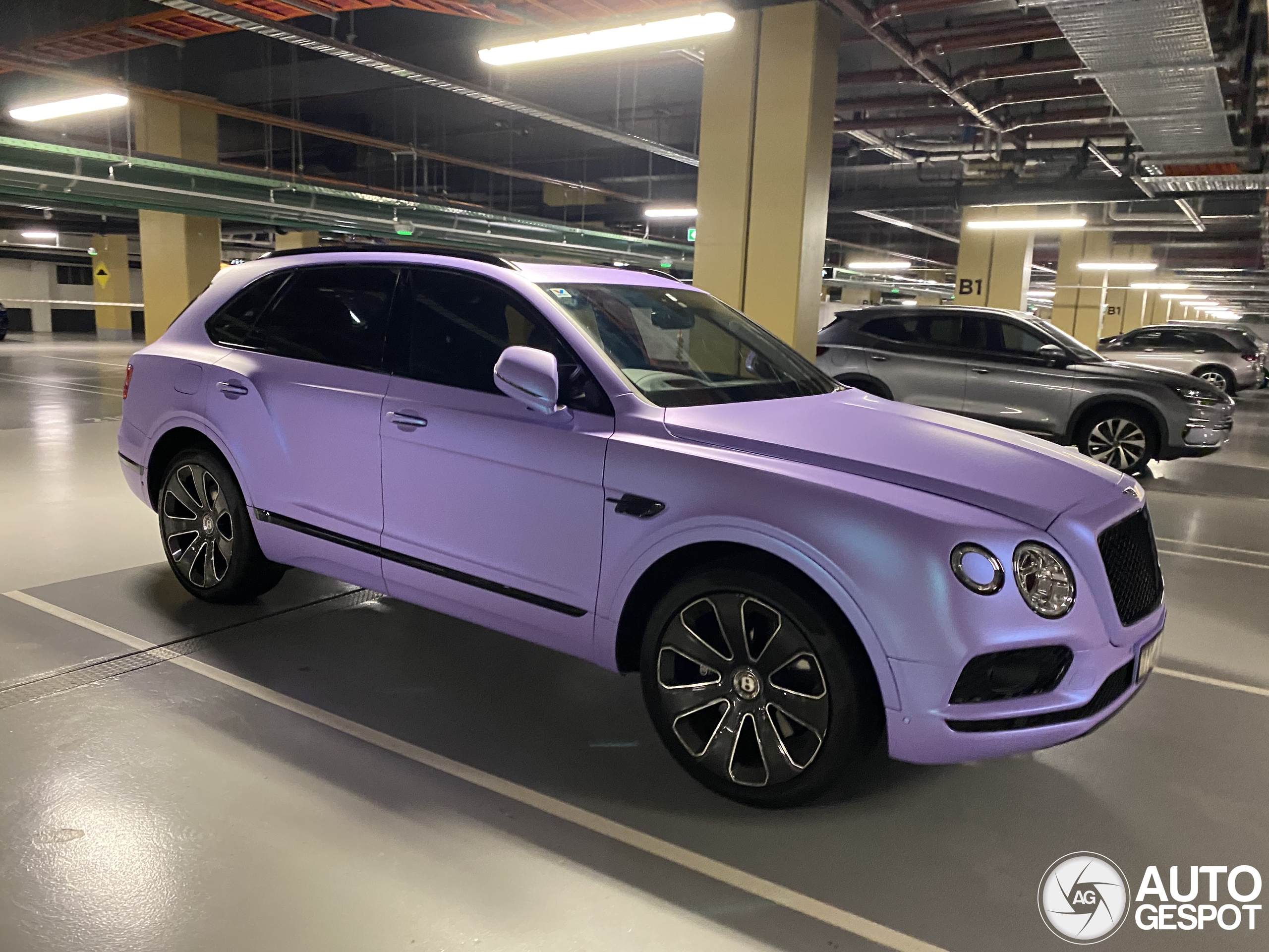 Bentley Bentayga V8