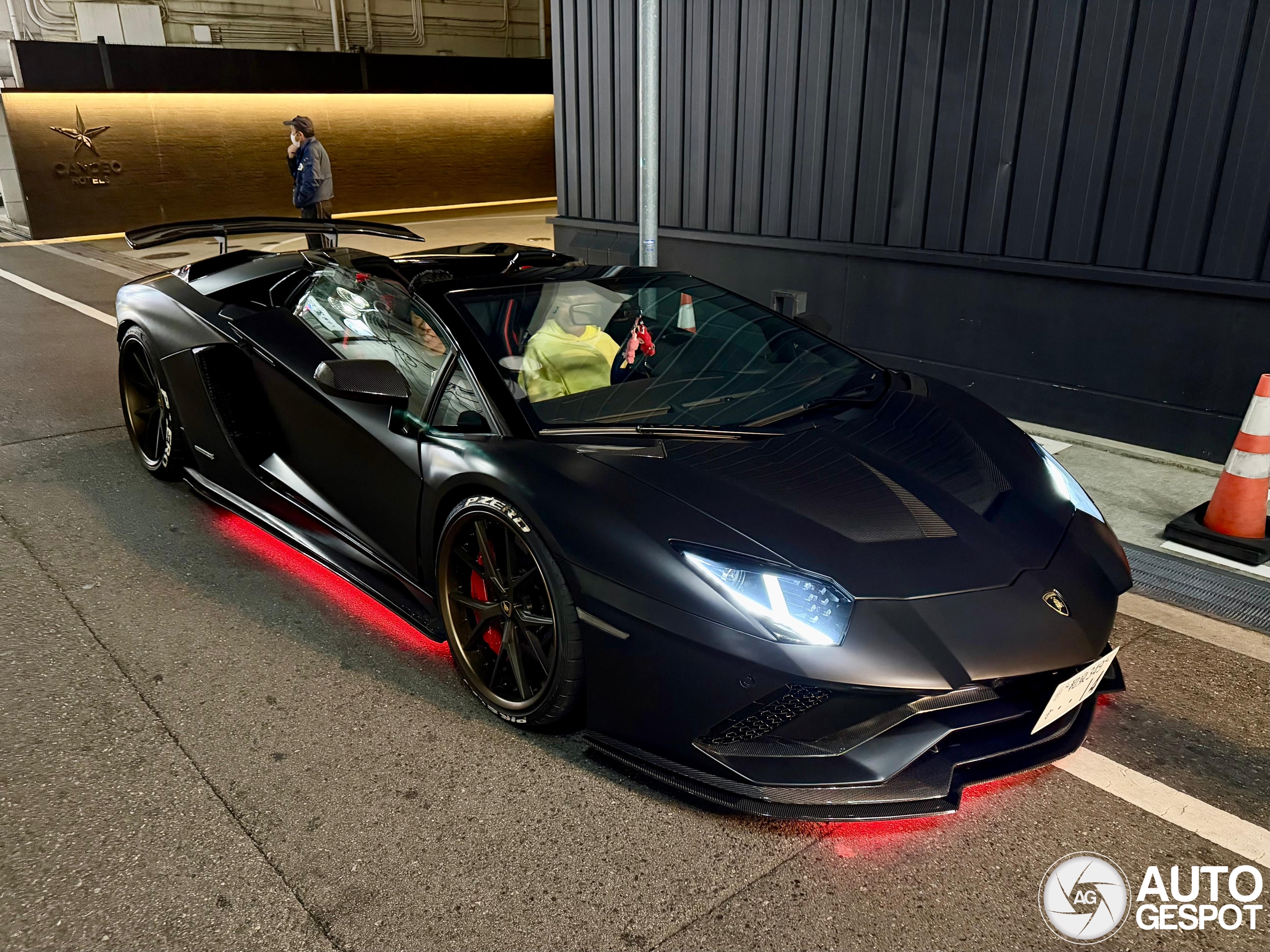 Lamborghini Aventador S LP740-4 Roadster