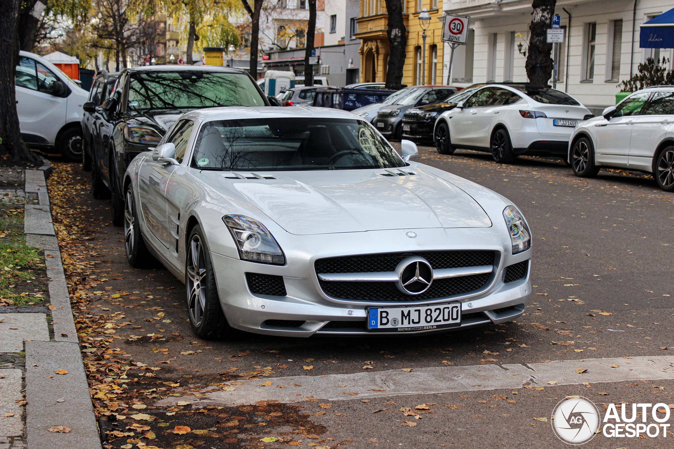 Mercedes-Benz SLS AMG