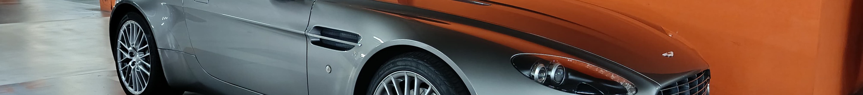 Aston Martin V8 Vantage