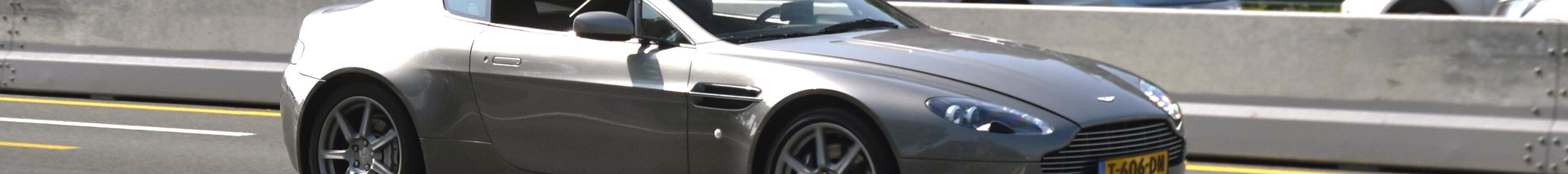 Aston Martin V8 Vantage
