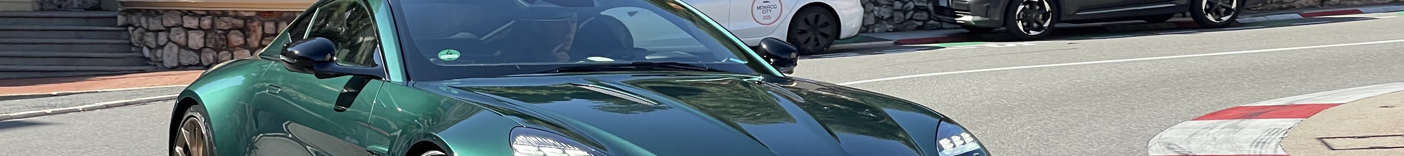 Aston Martin Vantage 2024