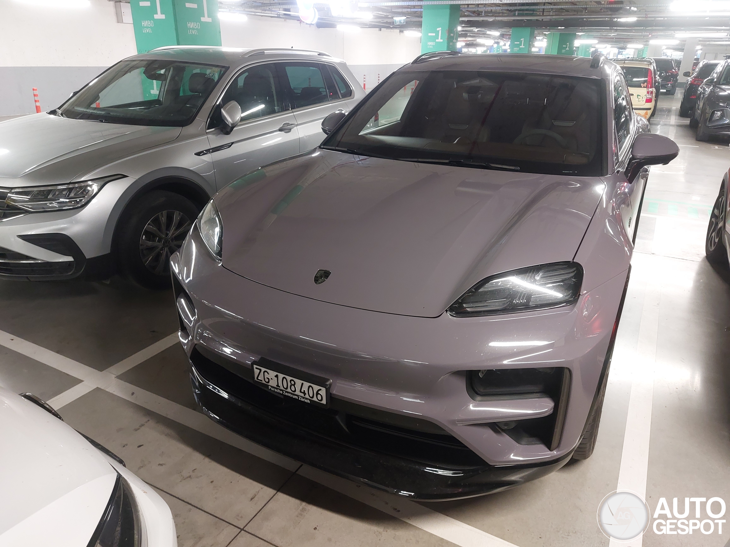 Porsche Macan EV Turbo