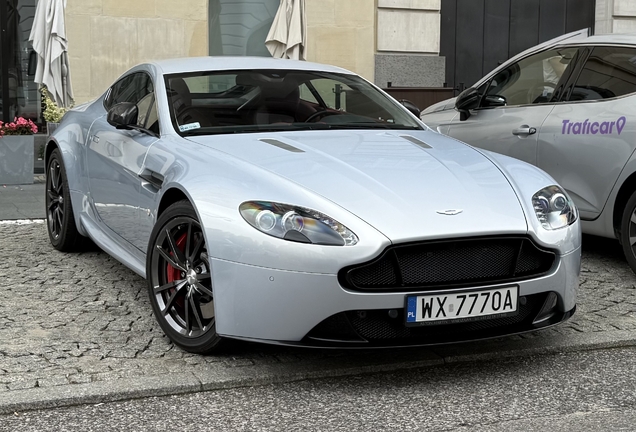 Aston Martin V8 Vantage S