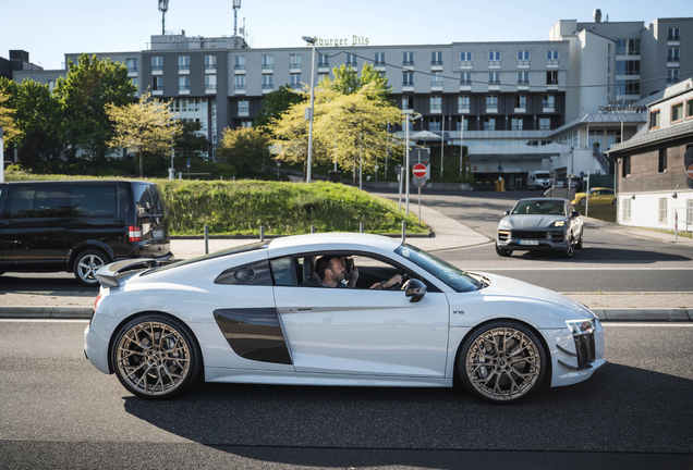 Audi R8 V10 Plus 2015