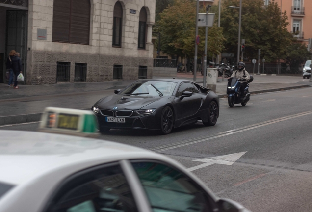 BMW i8