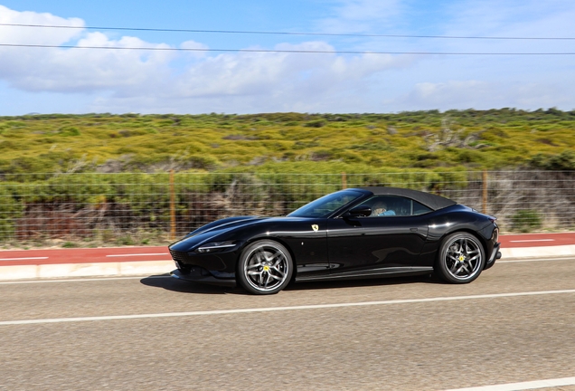 Ferrari Roma Spider