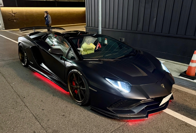Lamborghini Aventador S LP740-4 Roadster