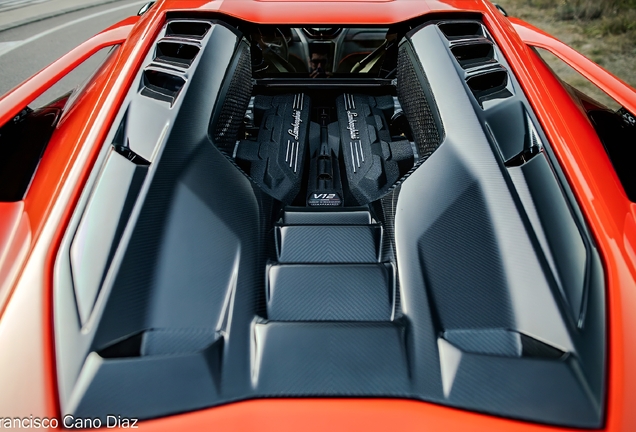 Lamborghini Revuelto