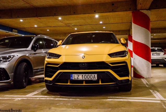 Lamborghini Urus