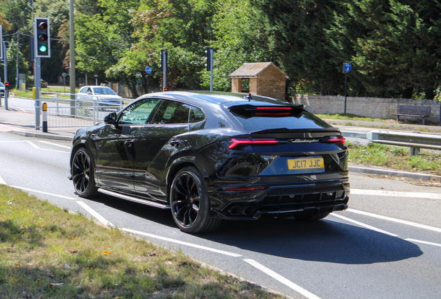 Lamborghini Urus Nero Design