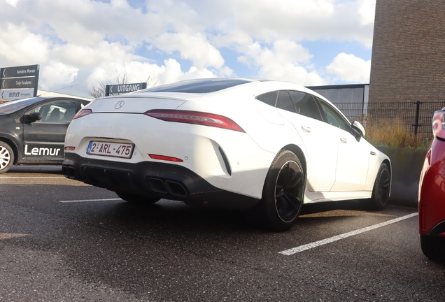 Mercedes-AMG GT 63 S X290