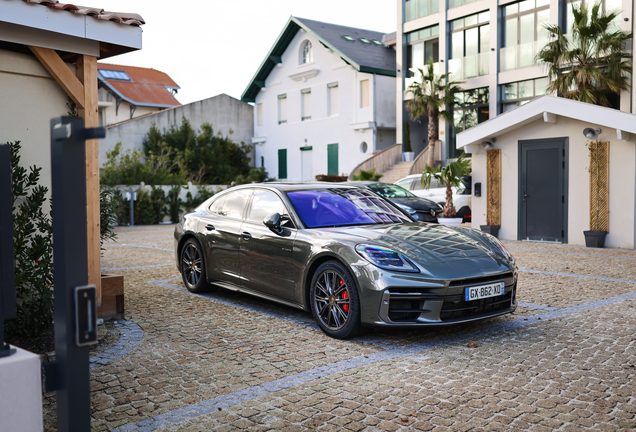 Porsche 972 Panamera Turbo E-Hybrid