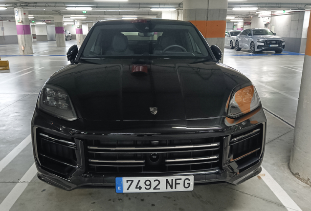 Porsche 9YA Cayenne Turbo E-Hybrid