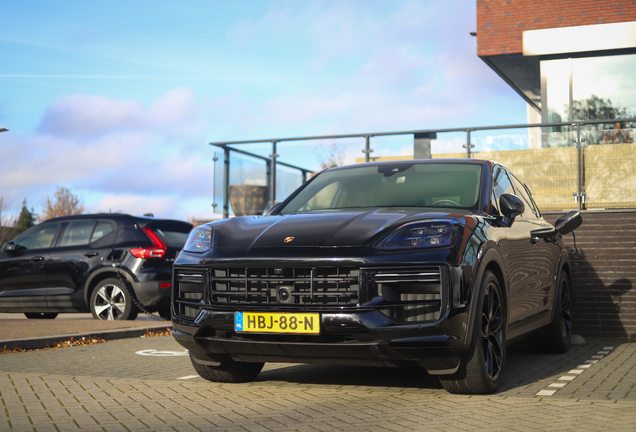 Porsche Cayenne Coupé Turbo E-Hybrid