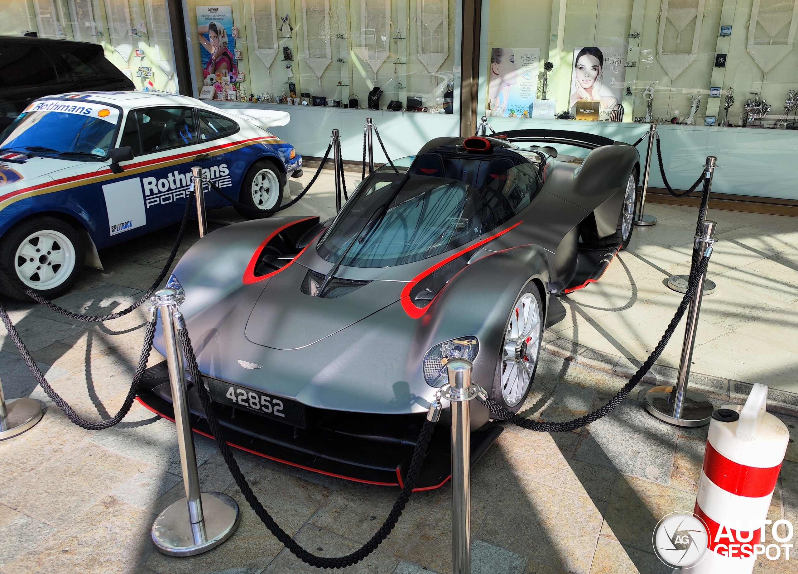 Aston Martin Valkyrie Spider