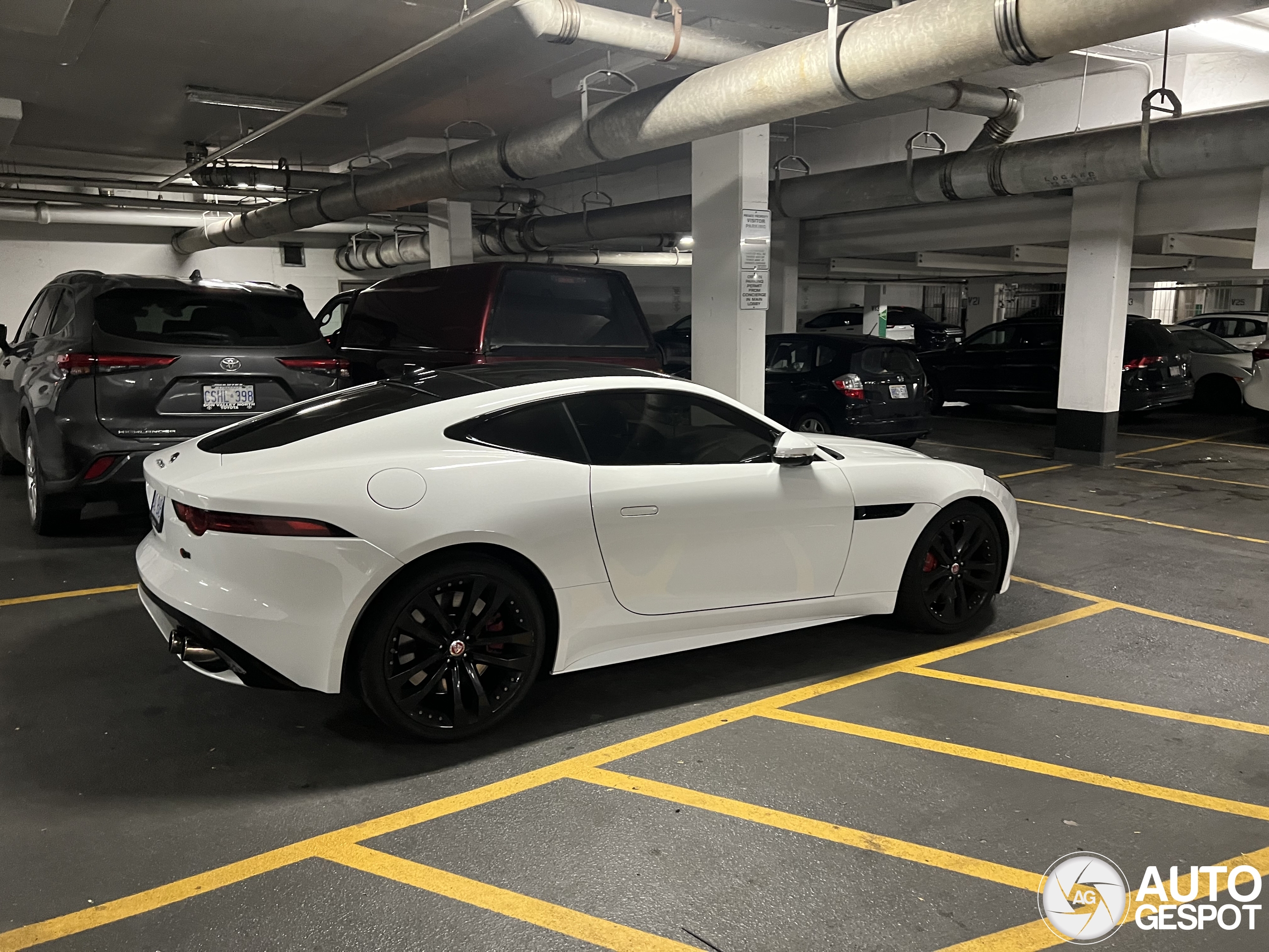 Jaguar F TYPE R Coupé 2017 12 November 2025 Autogespot