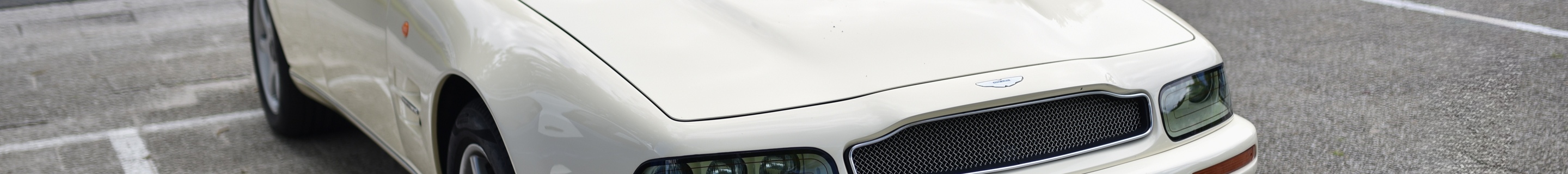 Aston Martin V8 Volante 1997