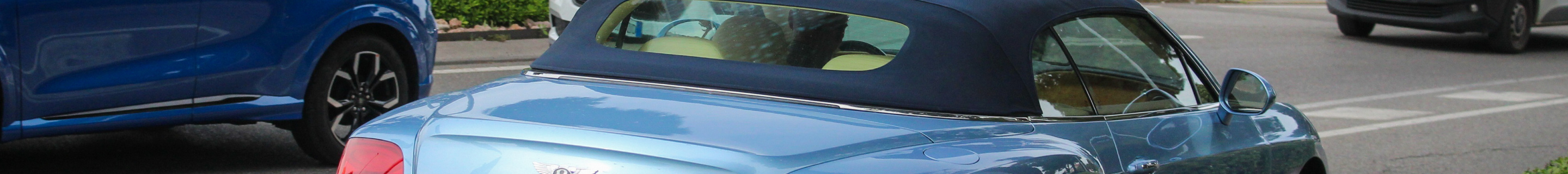 Bentley Continental GTC 2012