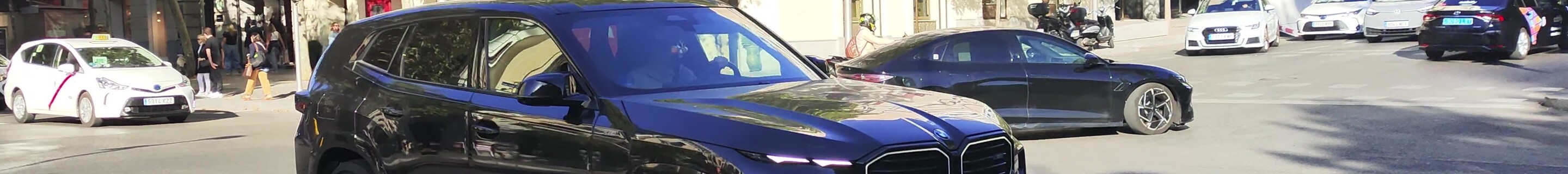 BMW XM G09