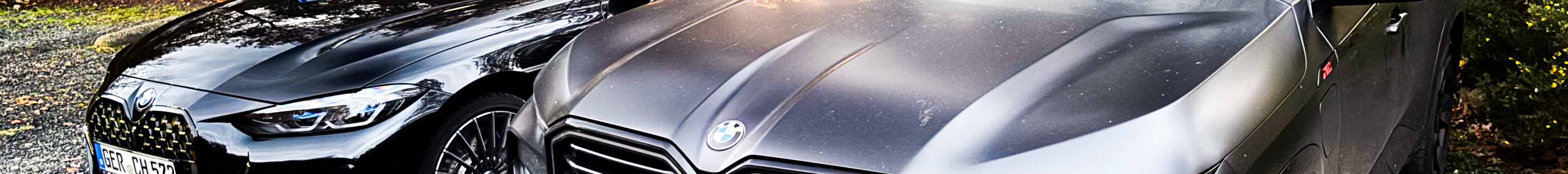 BMW XM G09 Label Red