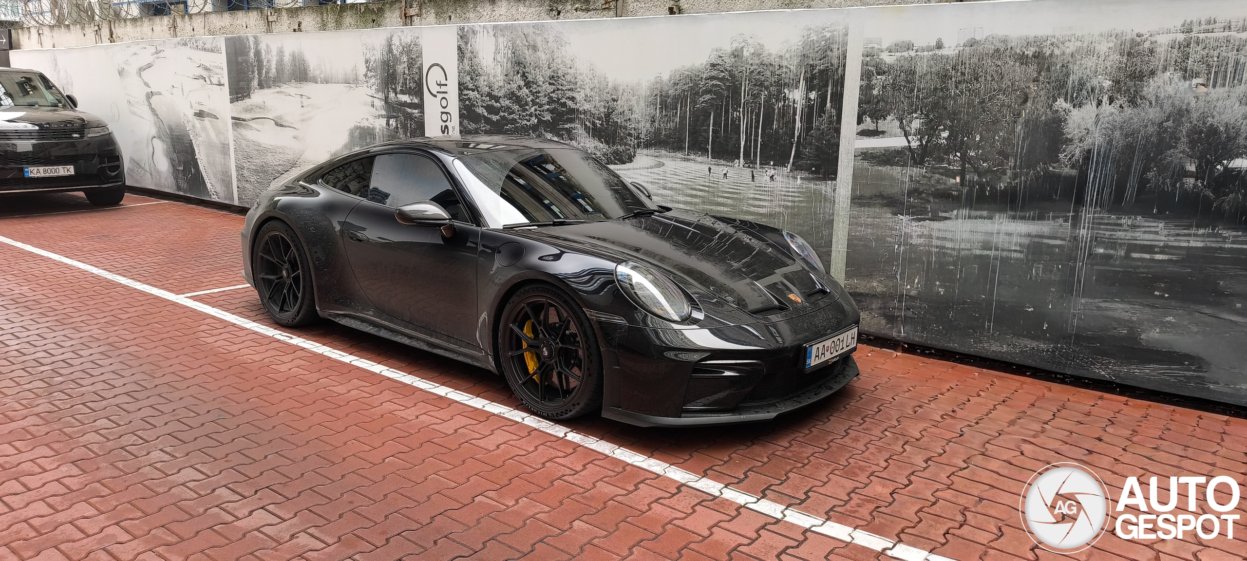 Porsche 992 GT3 Touring MkII