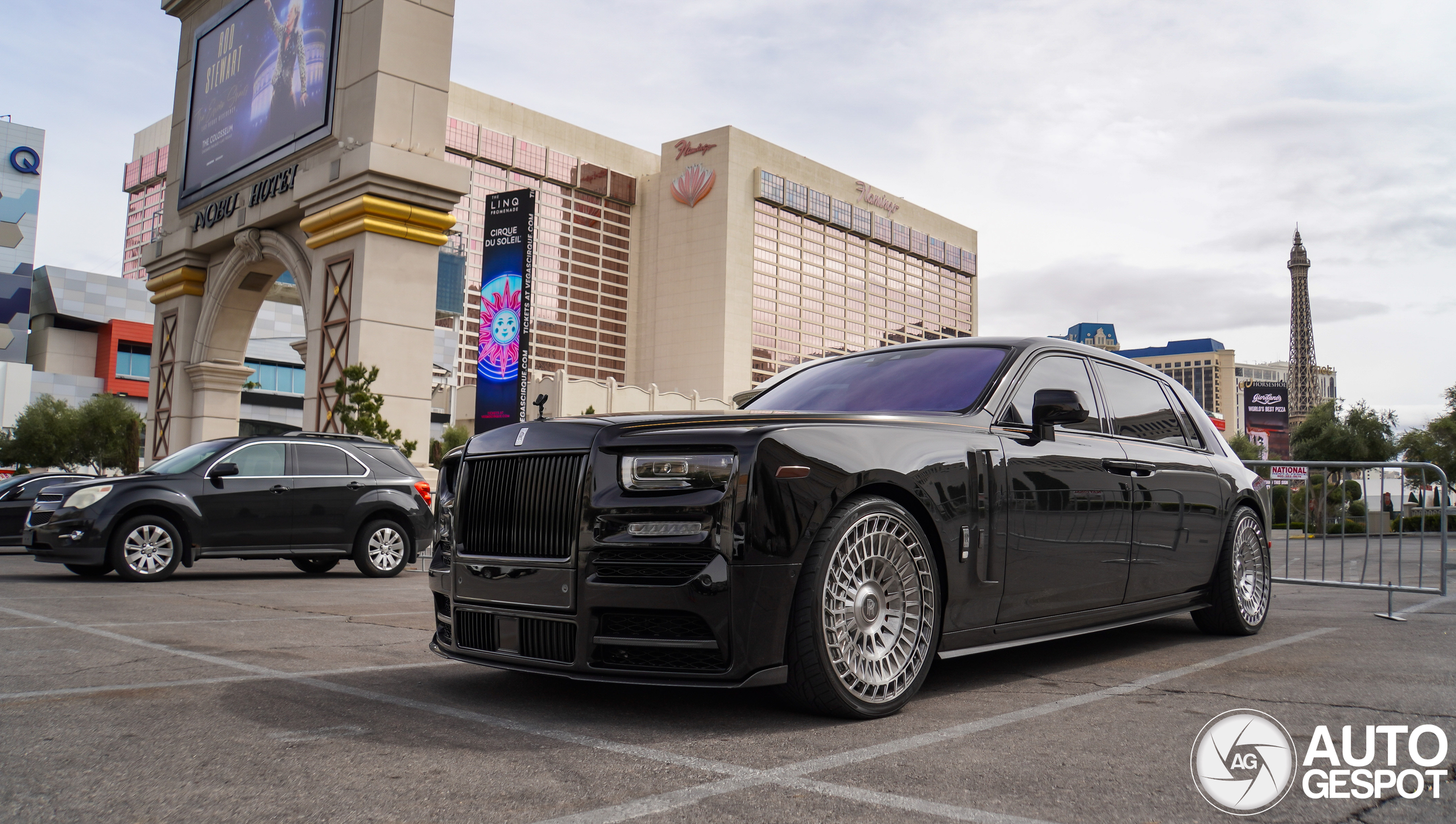 Rolls-Royce Phantom VIII EWB Series II Mansory