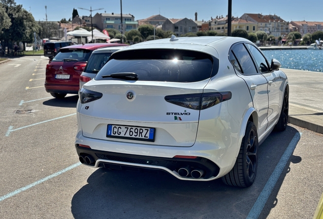 Alfa Romeo Stelvio Quadrifoglio 2020