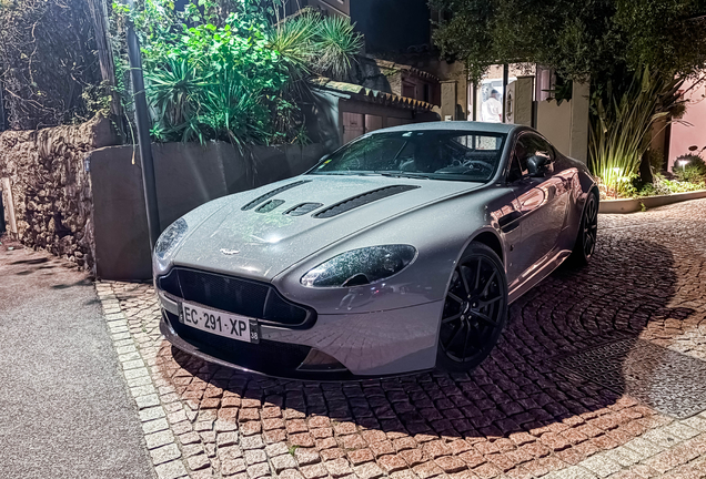 Aston Martin V12 Vantage S