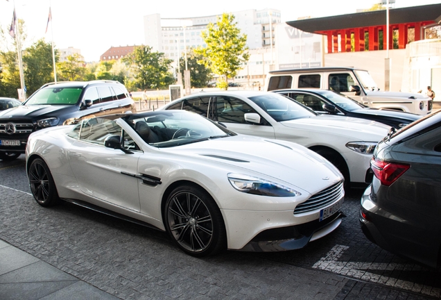 Aston Martin Vanquish Volante