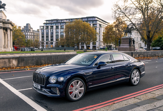 Bentley Flying Spur Azure 2025